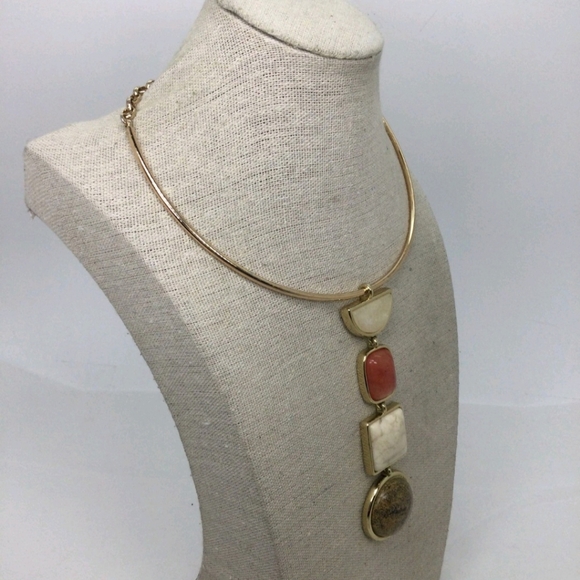 White House Black Market Geometric Faux Stone Collar Necklace – 12" NWOT - Picture 3 of 5